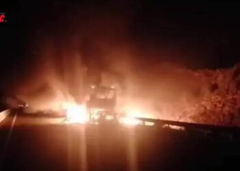 Un autocar de voyageurs prend feu aux abords d’Agadir (Video)