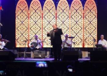 Fouad Zbadi enchante le public au Festival National des Arts Populaires de Marrakech