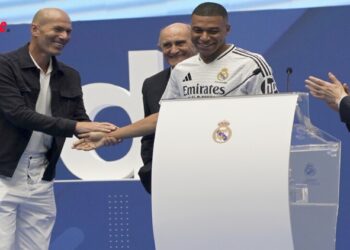 Kylian Mbappé présenté au Real Madrid: Une cérémonie grandiose au Santiago Bernabéu