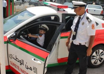 Tanger : La police accueille chaleureusement le jeune Amir, 5 ans, futur policier en herbe