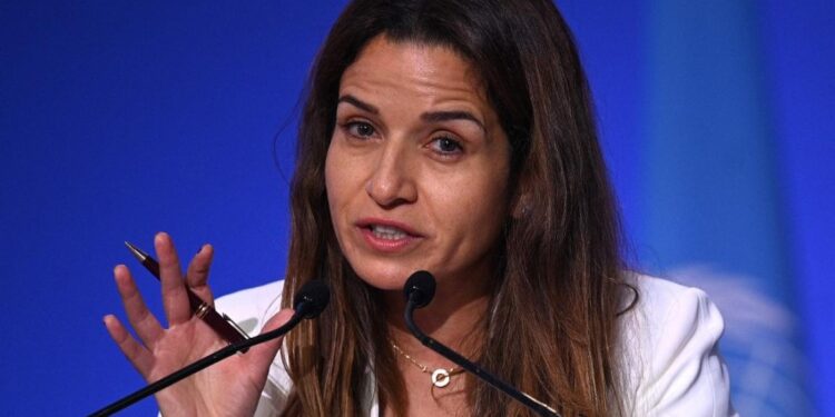 Importation des déchets : Leila Benali clarifie les règles et précise les objectifs économiques