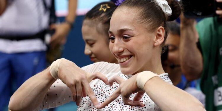Kaylia Nemour : L’étoile algérienne illumine Paris avec une médaille d’or