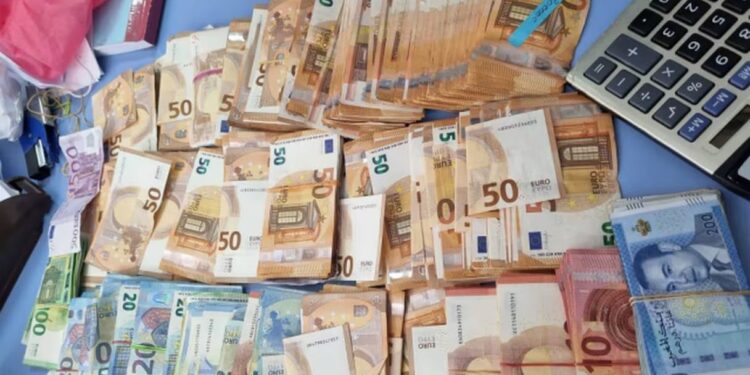 Bab Sebta : Saisie de devises d’une valeur de 2,7 millions de dirhams
