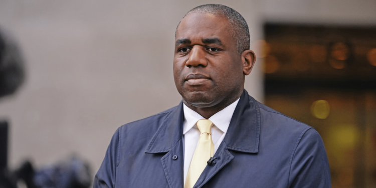 Suspension des licences d’armes britanniques : Londres prend position face au conflit à Gaza