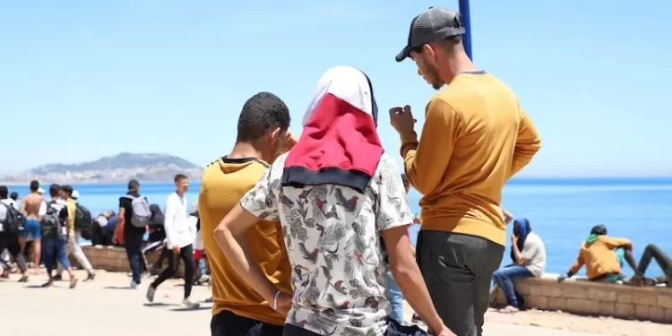 Manipulations frontalières : l’Algérie attise les tensions à Ceuta pour masquer ses propres troubles