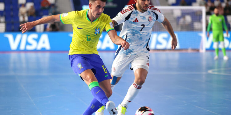 Maroc vs Brésil : Un duel historique en quarts de finale de la Coupe du Monde de Futsal