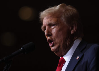 Trump promet la “libération” de l’Amérique face aux migrants