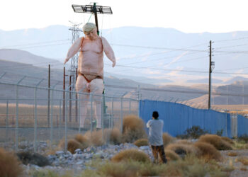 Une statue nue de Donald Trump indigne les Républicains et fait polémique aux États-Unis