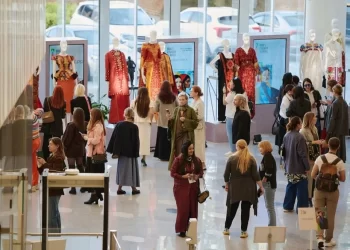 Le caftan marocain séduit la scène internationale au BRICS+ Fashion Summit