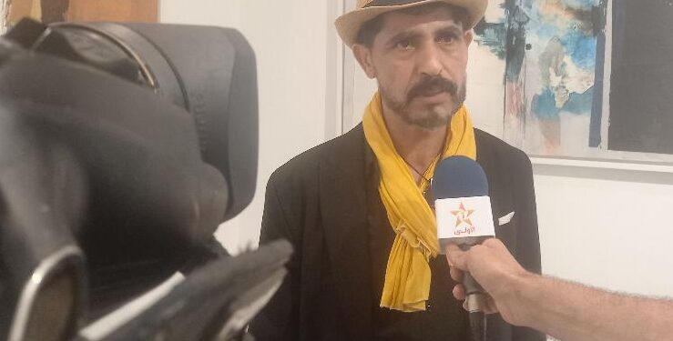 Rencontre avec l’artiste Abdelaziz Lourhraz : Entre mémoire et émotion, une réinvention artistique