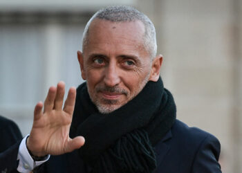 Gad Elmaleh, nouveau maître du mythique cabaret « Chez Michou »