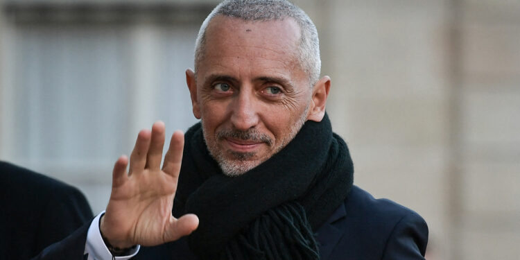 Gad Elmaleh, nouveau maître du mythique cabaret « Chez Michou »