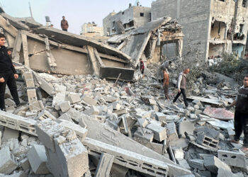 Un dimanche sanglant à Gaza : des enfants et des familles sous les bombes