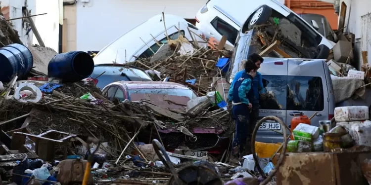 Inondations historiques en Espagne : Valence pleure ses morts, plus de 200 victimes