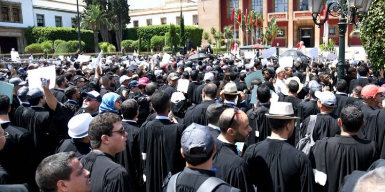 Conflit entre les avocats et le ministère de la Justice : vers une impasse ?