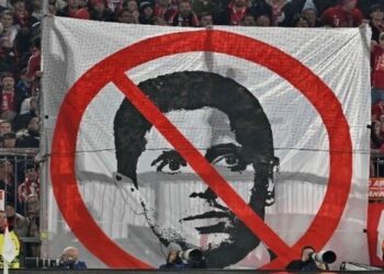 Les supporters du Bayern critiquent ouvertement Nasser Al-Khelaïfi