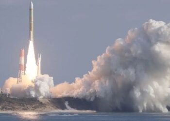 Japon: Un immense incendie lors d’un essai de fusée spatiale à Tanegashima