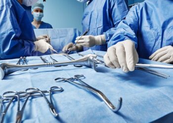 Procès à Casablanca : des médecins et une clinique accusés de négligence après le décès d’une patiente