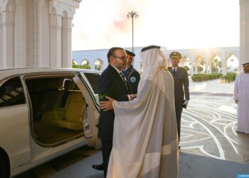 Le Roi Mohamed VI aux Emirats pour une diplomatie de proximité