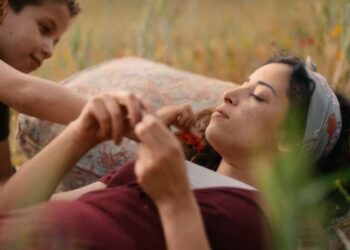 Nabil Ayouch rend hommage aux Chikhates dans « EVERYBODY LOVES TOUDA »