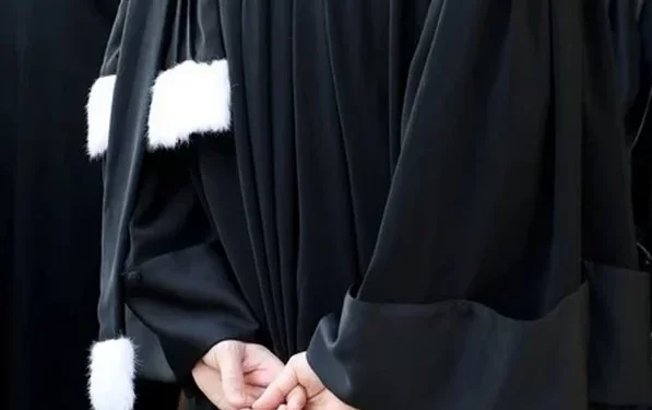 Un avocat interdit de quitter le territoire dans une affaire d’extorsion présumée contre un député