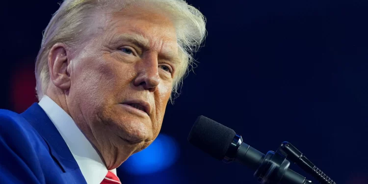 Tensions autour des visas H1-B : la coalition Trump face à ses premières dissensions