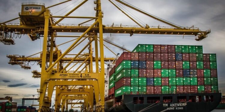 Un nouveau souffle pour les échanges commerciaux entre le Maroc et l’Afrique : lancement d’une ligne maritime Agadir-Dakar