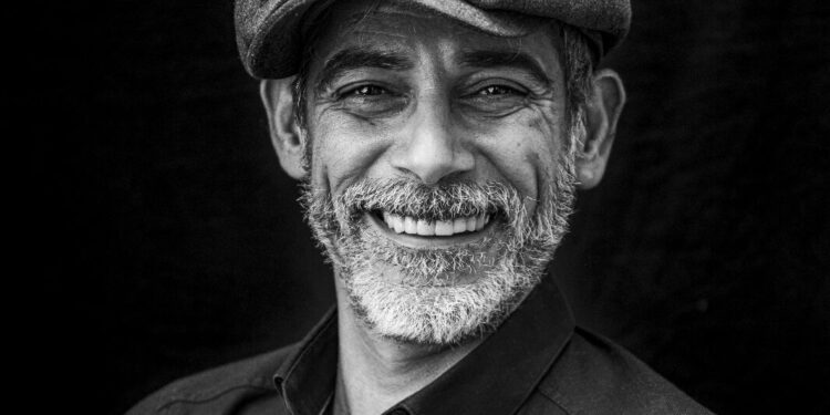 « À mille chants du naufrage & Alchimie » : une immersion dans l’univers de Mohamed Hmoudane