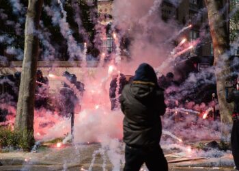 Un réveillon tragique à Salerne en Italie : deux Marocains mutilés par des feux d’artifice