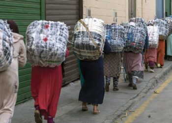 Entre promesses et réalité : les oubliés du commerce informel à Nador réclament des alternatives
