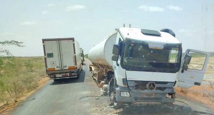 Des camions marocains pris pour cible au Mali : une attaque terroriste évitée de justesse