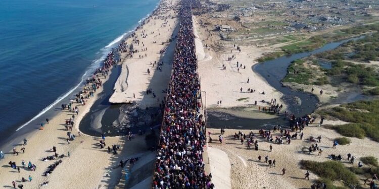 Nord de Gaza : un retour au bercail empreint d’émotion et de résilience après 15 mois d’exil