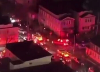 Fusillade à New York: 11 blessés devant une boîte de nuit