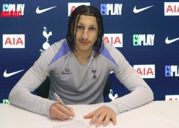 Tottenham: Le jeune talent marocain Yusuf Akhamrich signe jusqu’en 2028