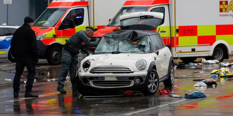 Une voiture fonce sur la foule à Munich: 28 blessés, « un attentat » selon le chancelier Scholz