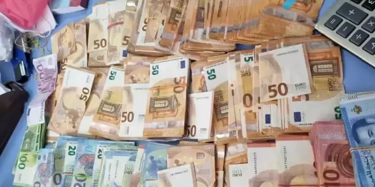 Sebta : une MRE arrêtée avec 200.000 euros en contrebande