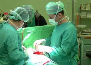 Une équipe marocaine réussit la première opération chirurgicale pour traiter l’insuffisance de la valve tricuspide du cœur