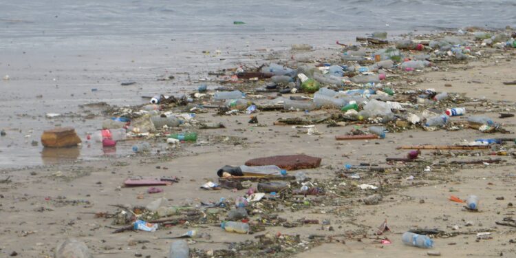 La plage de Rabat en état d’urgence