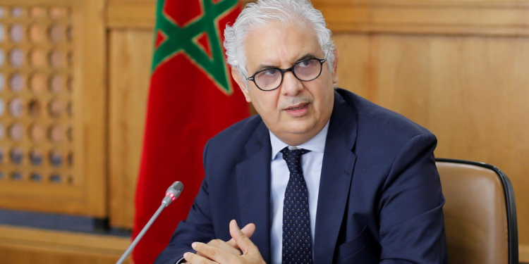 Un membre du gouvernement, critique ses pairs sur la gestion des emplois et des importations
