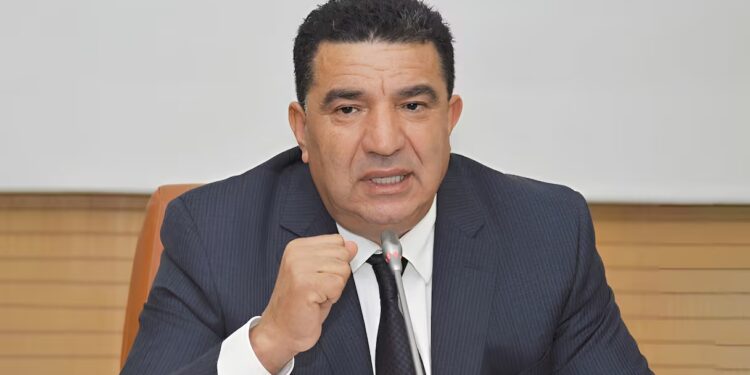 Détournement de fonds publics : Moubdiî face à la justice, sans soutien politique