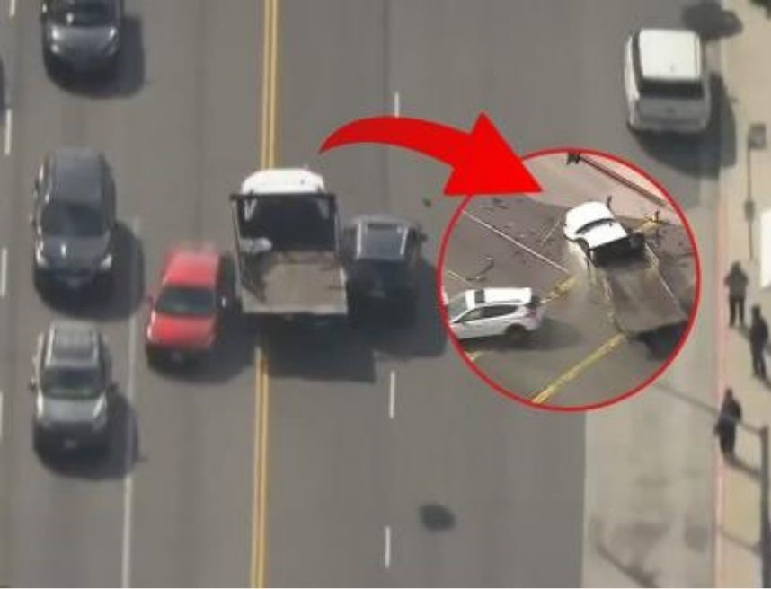 [VIDÉO]Course-poursuite spectaculaire à Los Angeles: un camion volé percute 13 véhicules