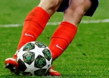 Simeone conteste : « Alvarez n’a pas touché deux fois le ballon »