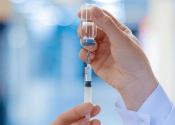 Les cas de rougeole baissent mais le combat continue