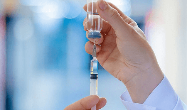 Les cas de rougeole baissent mais le combat continue