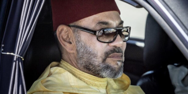 Le Roi à Casablanca pour un point sur les chantiers