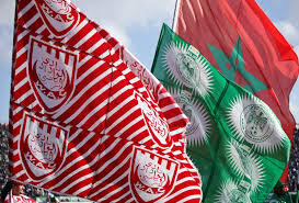 Derby casablancais : un 0–0 sur le terrain, un feu d’artifice en tribunes. Ziyech s’imprègne déjà de l’ambiance