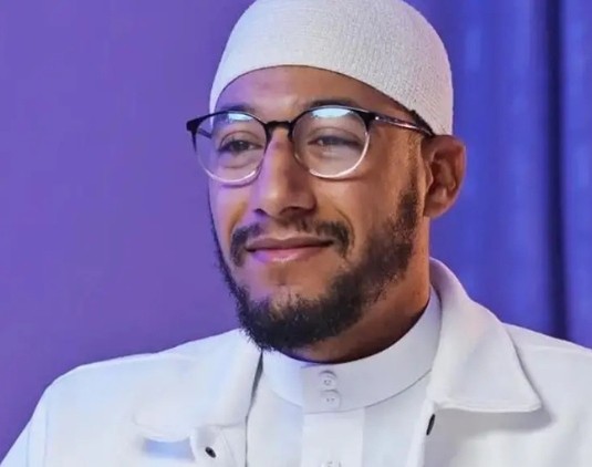 Décès d’un bébé dans une crèche à Tanger : Cheikh Sar crée la polémique en attaquant les femmes qui travaillent