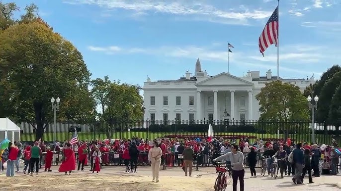 Devant la Maison-Blanche, drapeaux et hymnes pour le Sahara