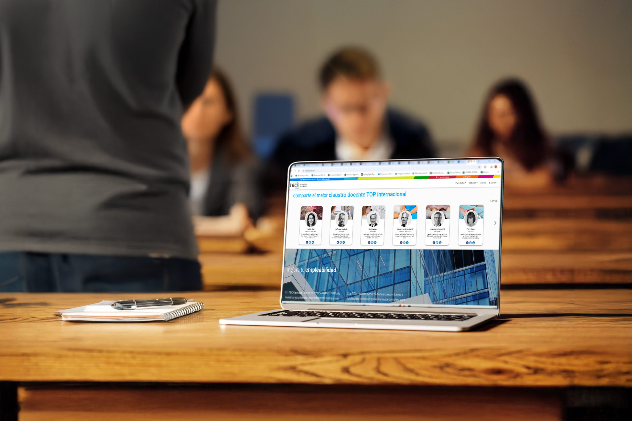 TECH Global University consolide sa position de Harvard en ligne grâce à son corps enseignant international exceptionnel