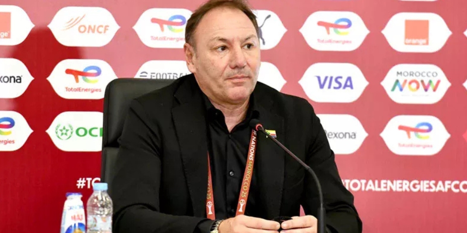 L&rsquo;entraîneur des Comores répond aux critiques après la défaite face au Maroc